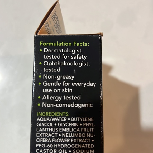 Garnier Skin Renew Dark Spot Treatment Masks - Picture 4 of 6